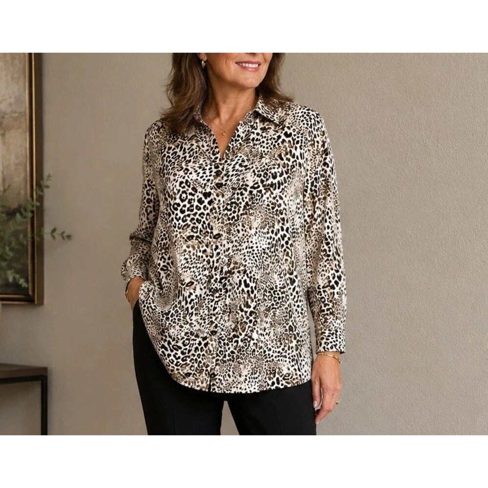 Chico's Leopard Print Button-Down Long Sleeve Business Casual Knit Blouse Size 3